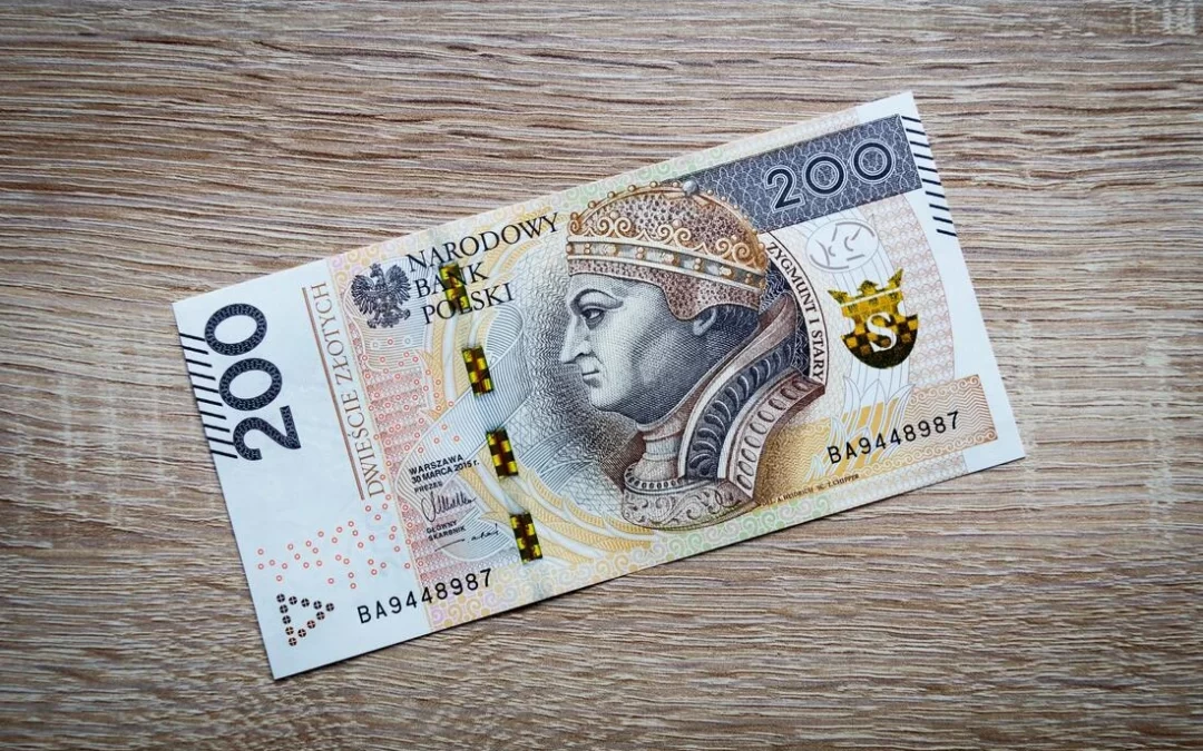 200 polskich złotych